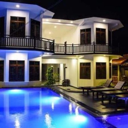 Ocean Glory Hotel Ettukala ภายนอก รูปภาพ