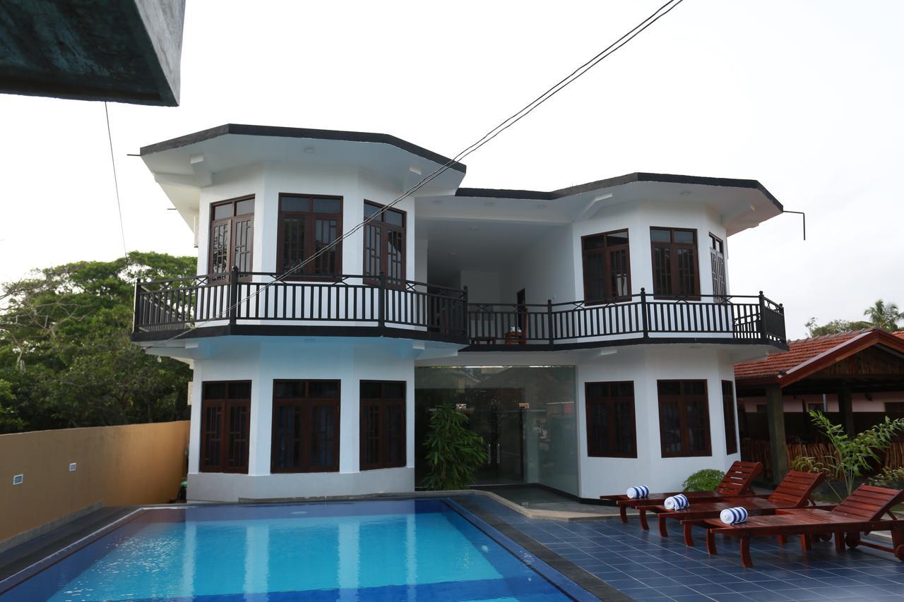 Ocean Glory Hotel Ettukala ภายนอก รูปภาพ