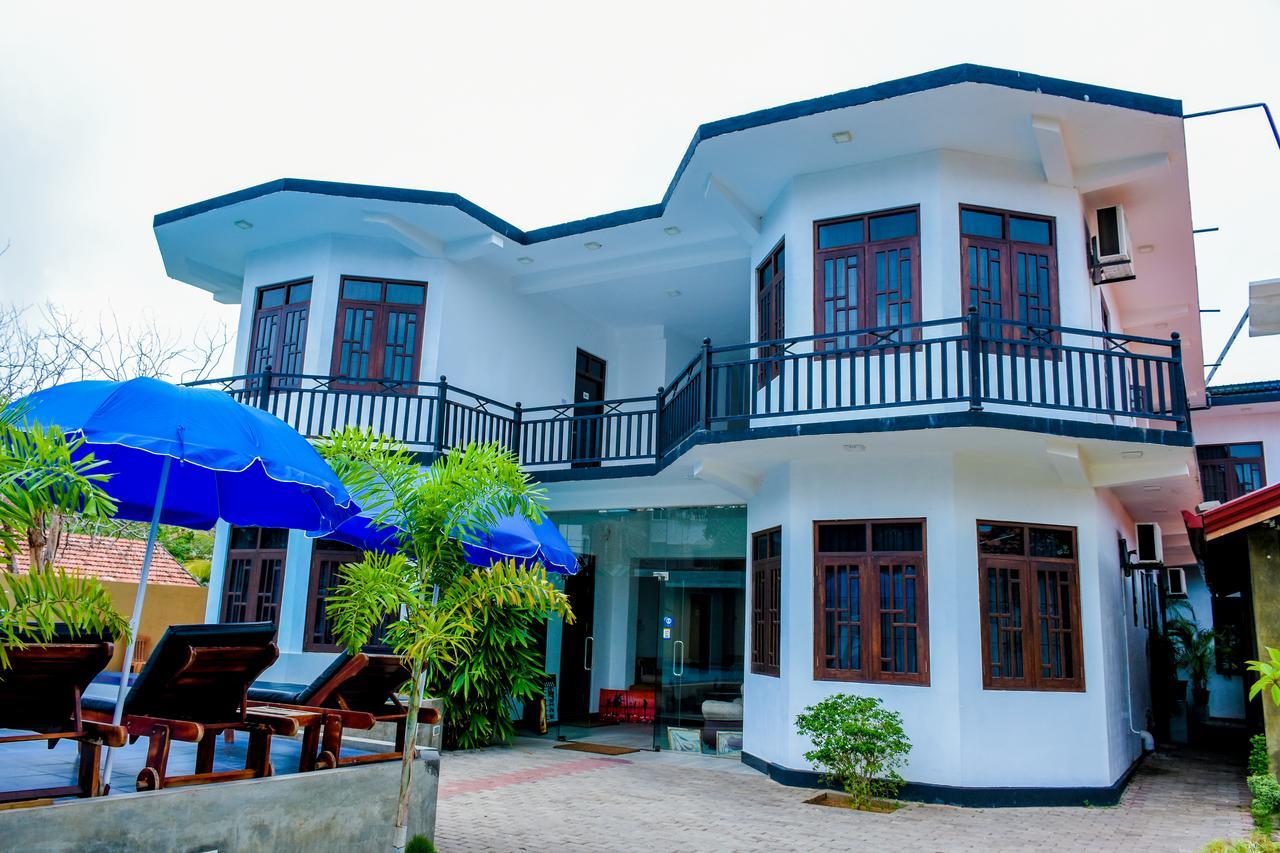 Ocean Glory Hotel Ettukala ภายนอก รูปภาพ