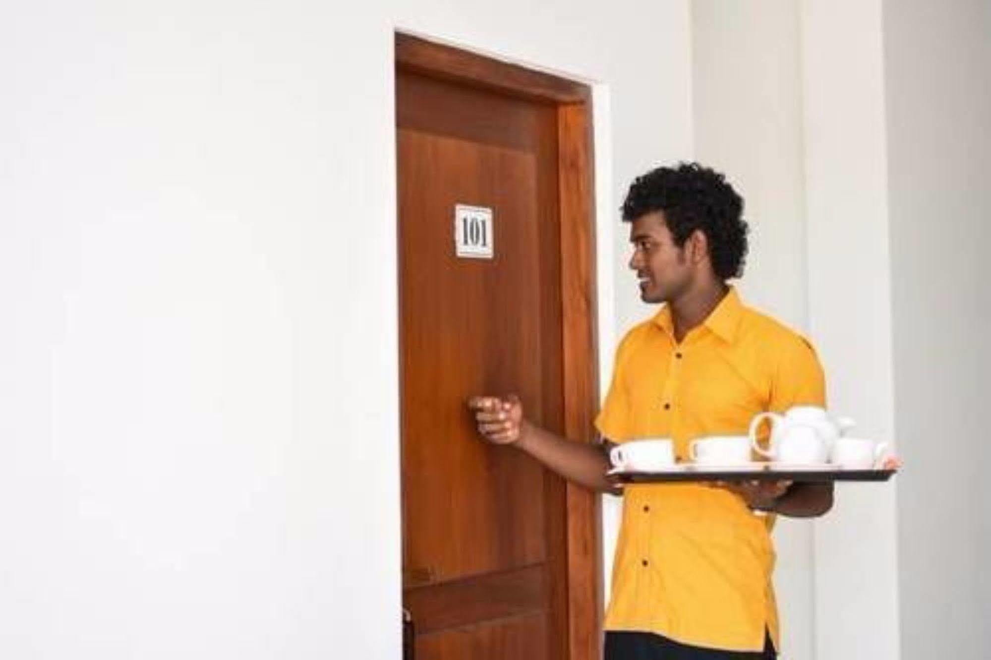 Ocean Glory Hotel Ettukala ภายนอก รูปภาพ