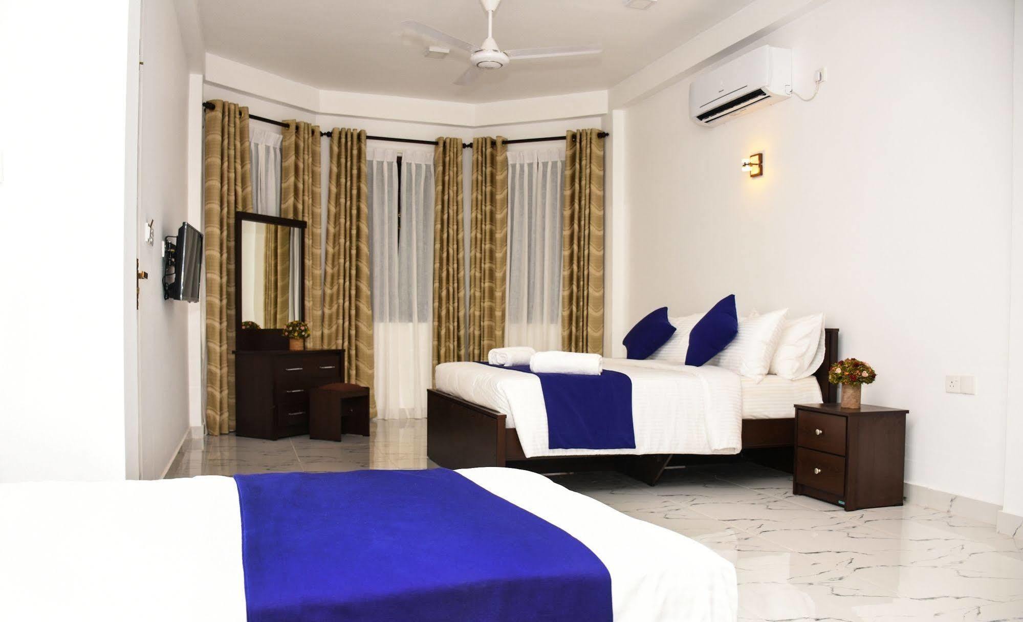 Ocean Glory Hotel Ettukala ภายนอก รูปภาพ