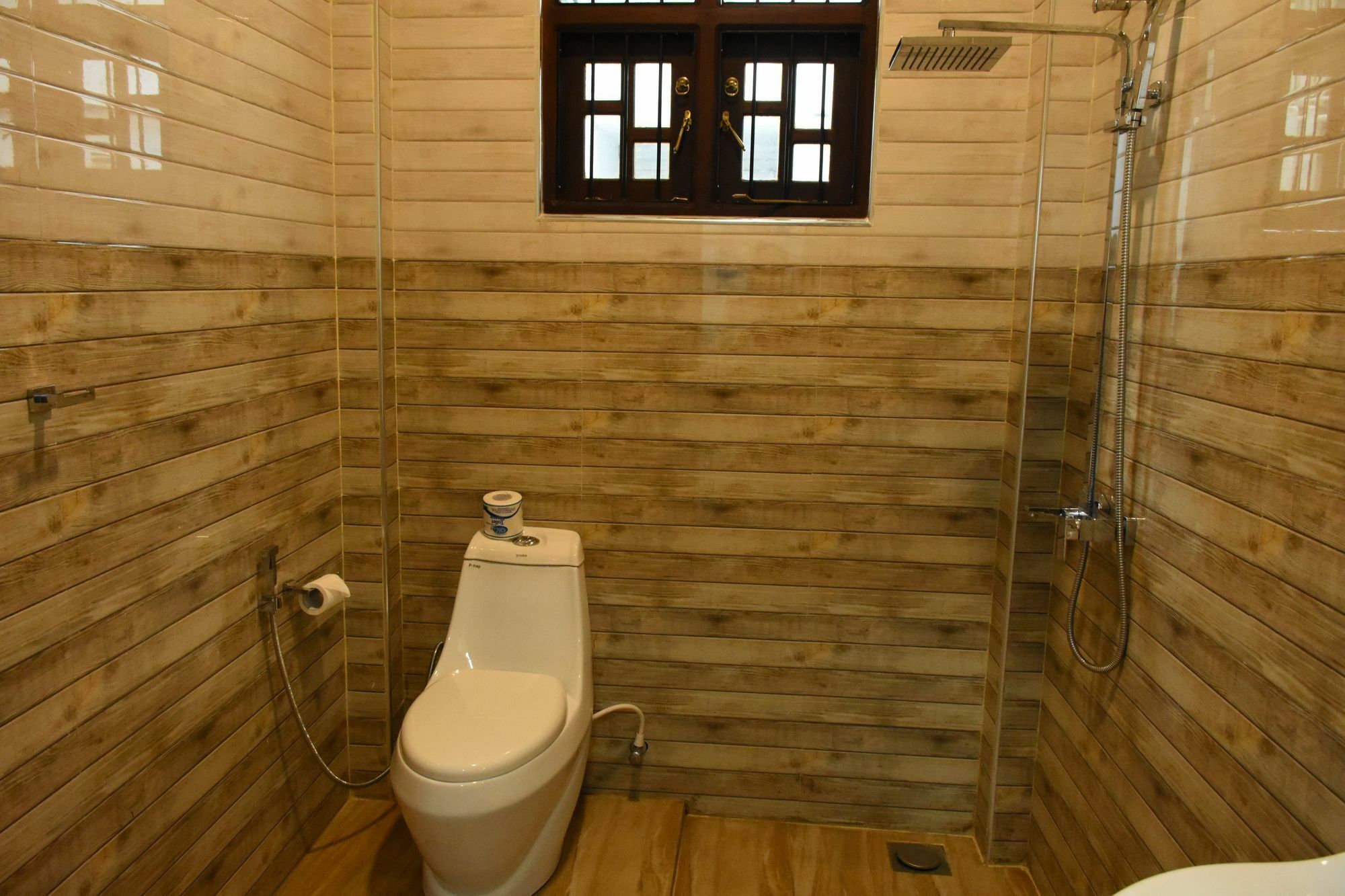 Ocean Glory Hotel Ettukala ภายนอก รูปภาพ